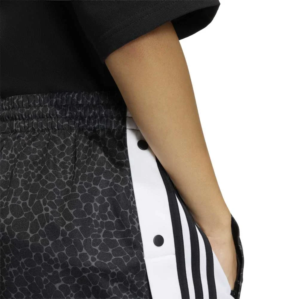 Aop Adi-Break Shorts Black - Image 4