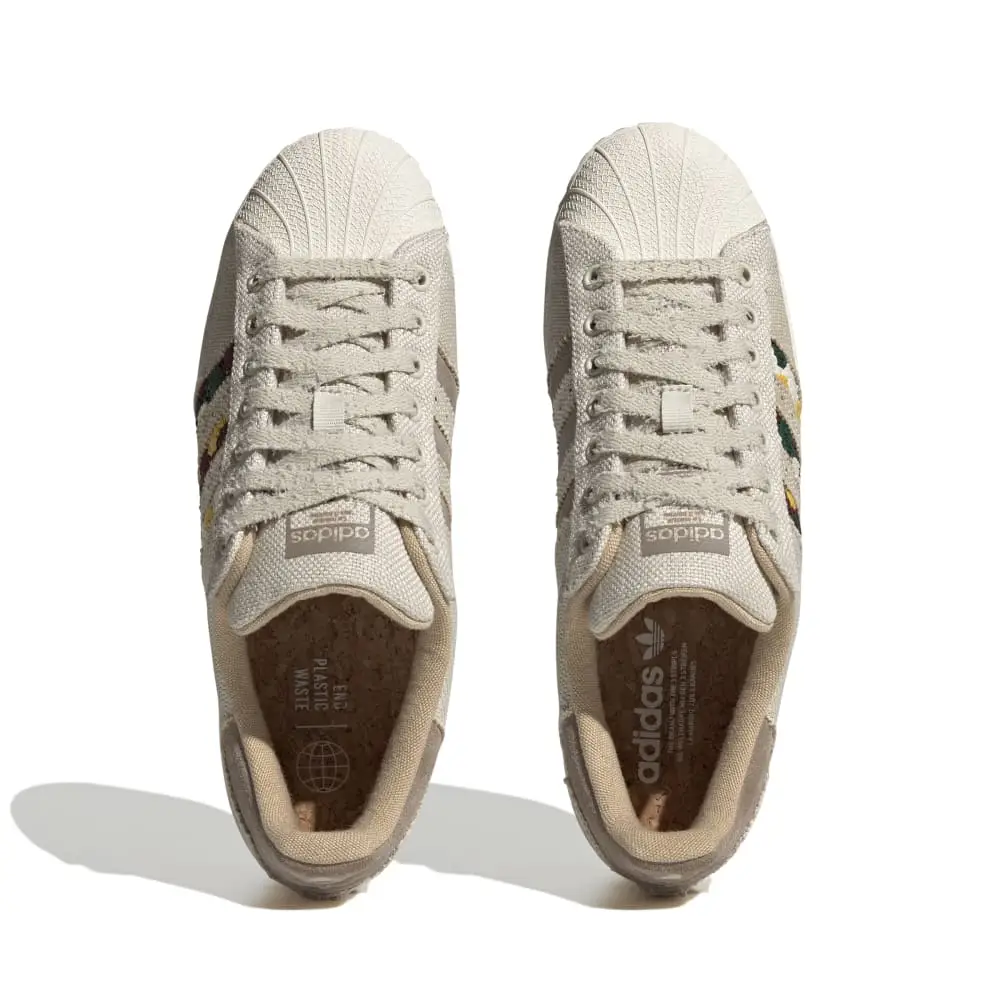 SUPERSTAR - Image 3