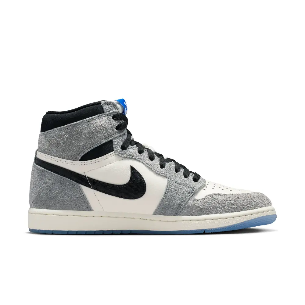 Air Jordan 1 Retro High OG Sneakers Grey - Image 3