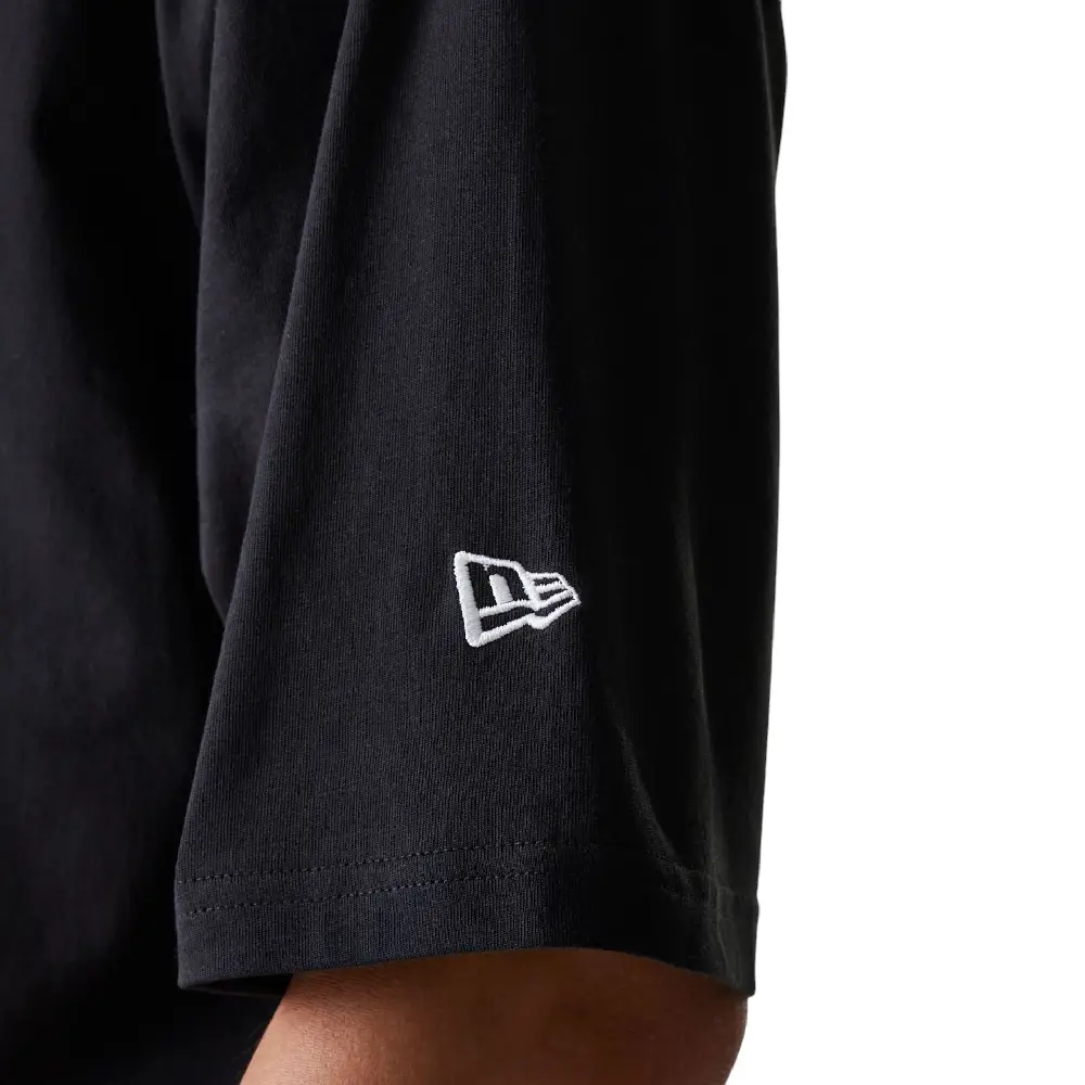 MLB League Essential New York Yankees Oversized T-Shirt Black - Image 4