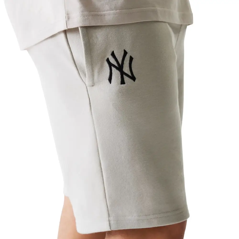 New York Yankees MLB League Essential French Terry Cream Shorts - Image 4