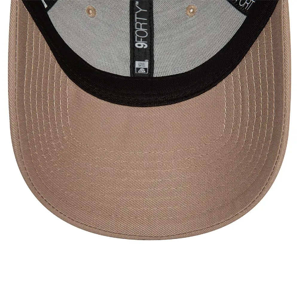 New York Yankees League Essential Pastel Brown 9Forty Adjustable Cap - Image 3