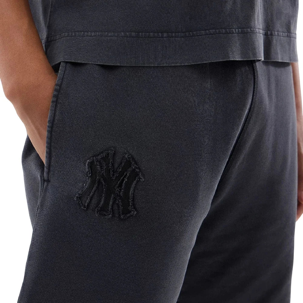 New York Yankees MLB Washed Black Shorts - Image 3