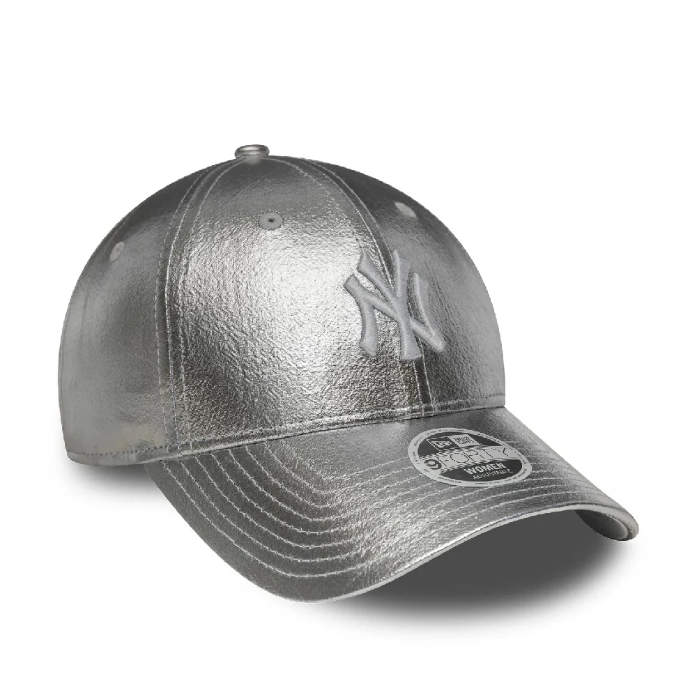 New York Yankees Womens MLB Metallic Silver 9FORTY Adjustable Cap - Image 2
