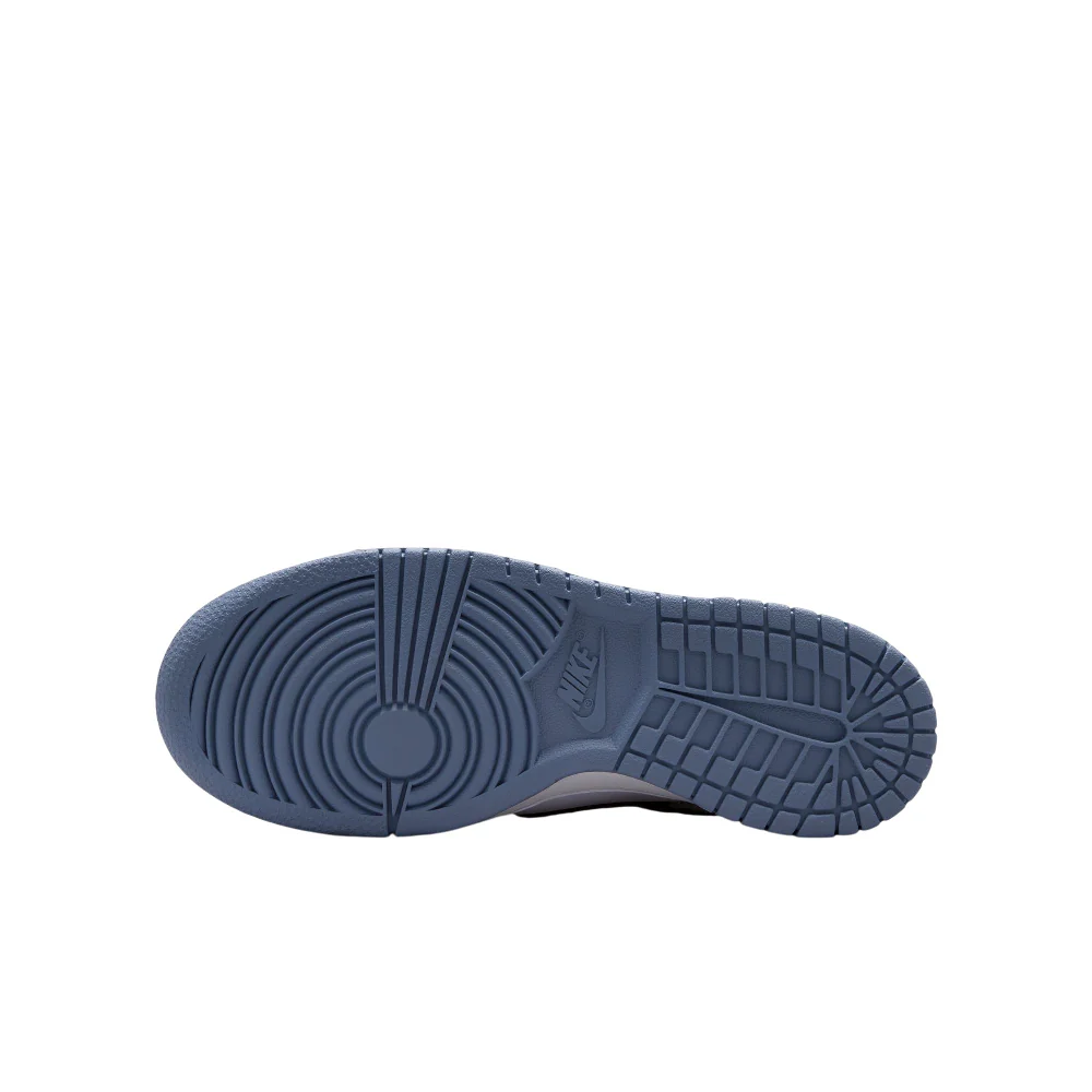Dunk Low Essential+ Sneakers White Grey - Image 6