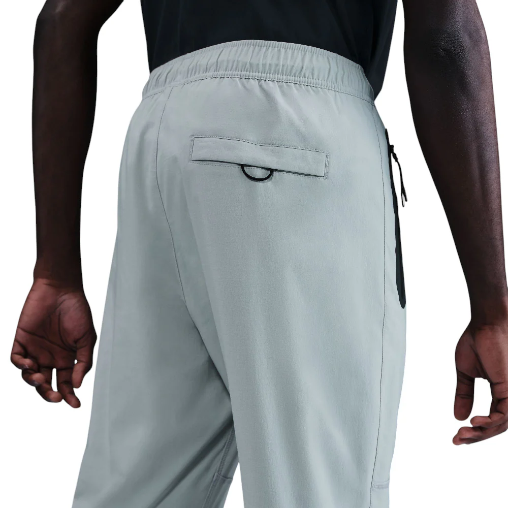 Tech Woven Open-Hem Pant Grey - Image 4