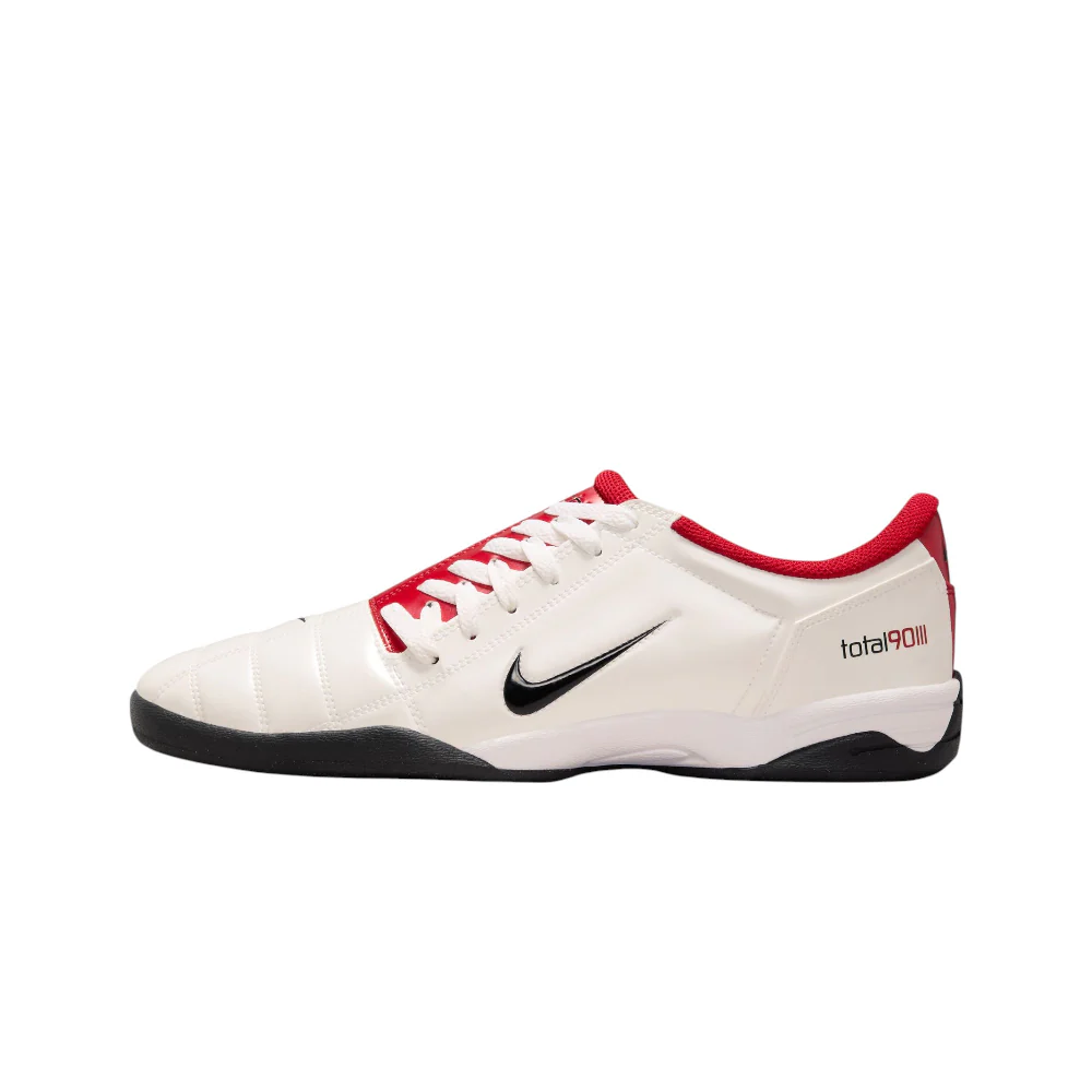 Total 90 White/Black-Gym Red Sneakers
