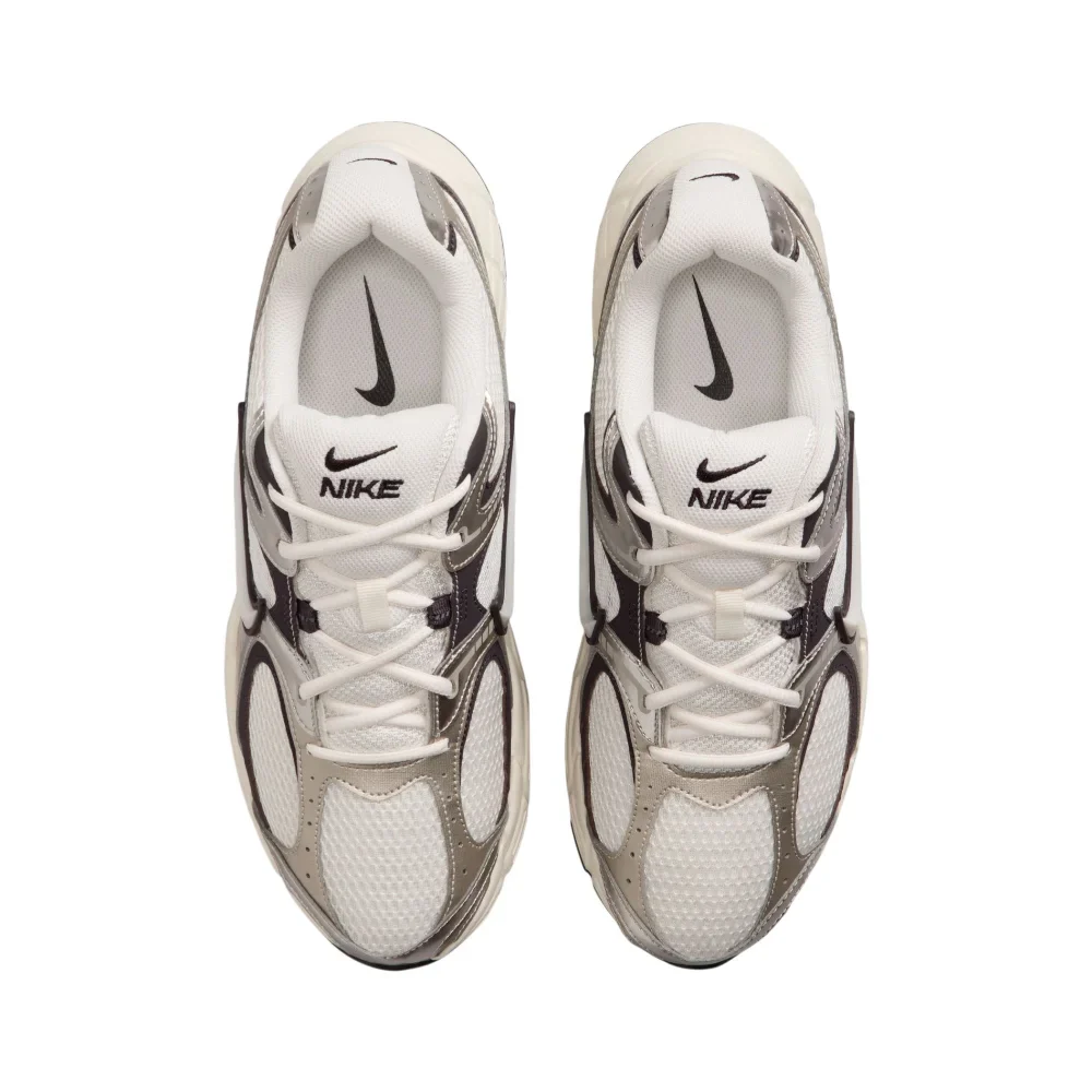 V5 RNR Grey White Sneakers - Image 3