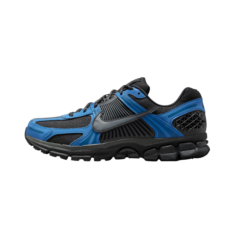 Zoom Vomero 5 SE Sneakerswith Reflective Accents Black