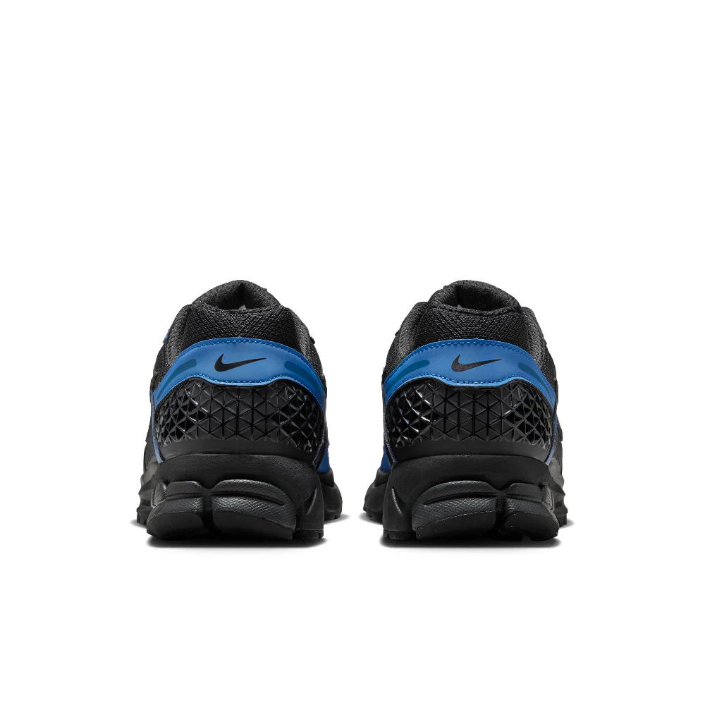 Zoom Vomero 5 SE Sneakerswith Reflective Accents Black - Image 5