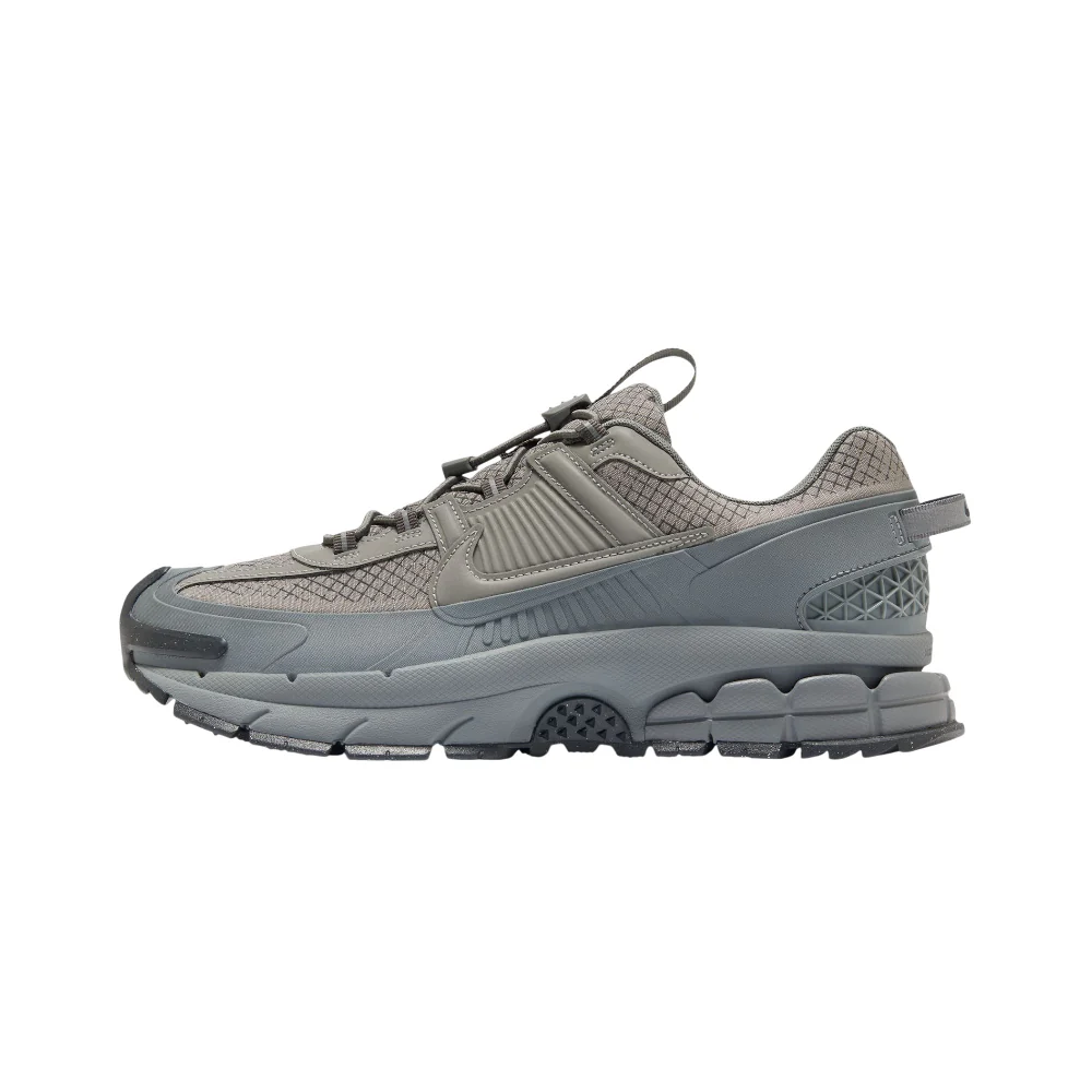 Zoom Vomero Roam Sneakers Grey
