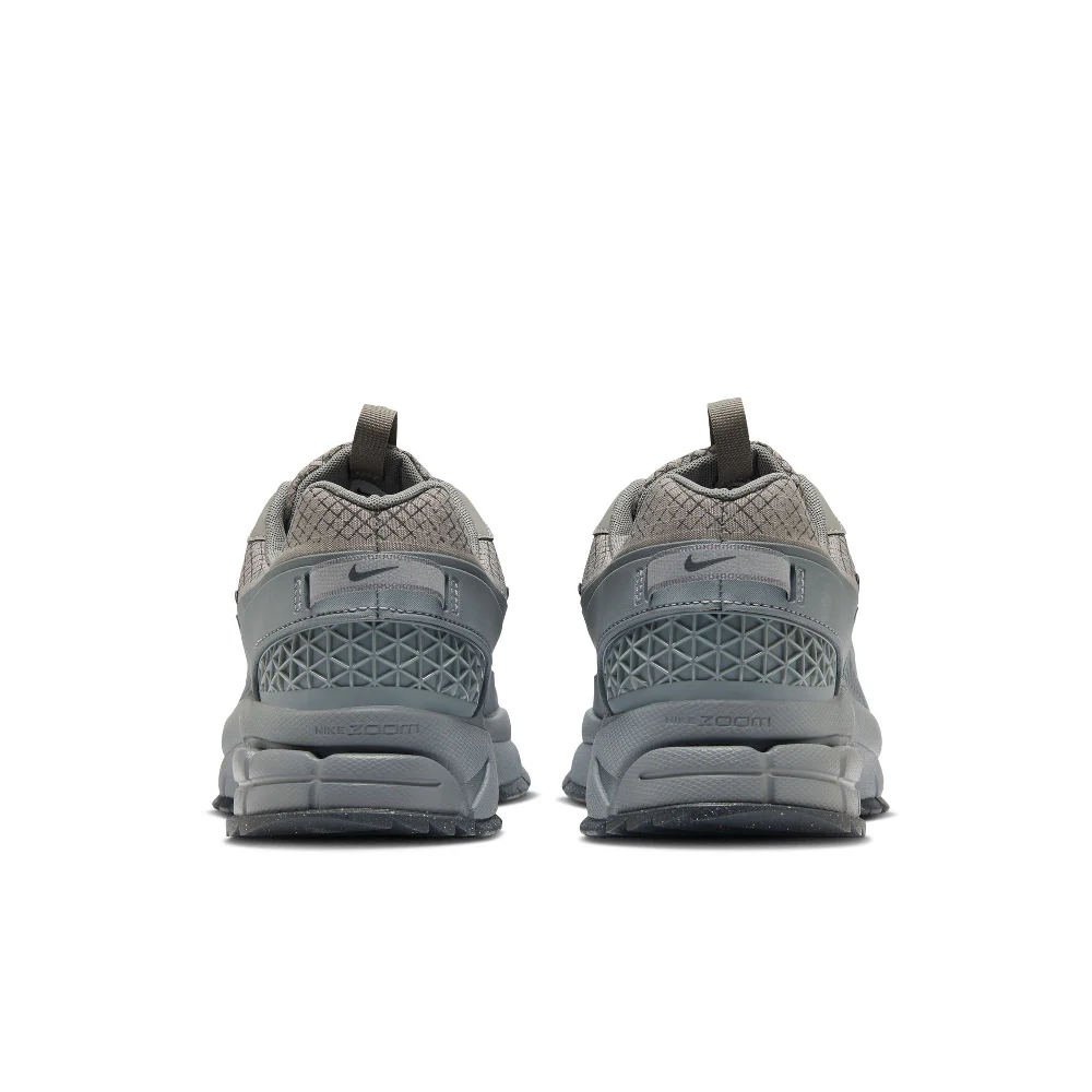 Zoom Vomero Roam Sneakers Grey - Image 5